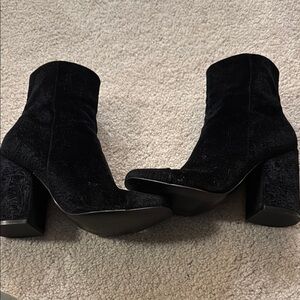 Marc fisher paisley velvet Elegant Black Women's Ankle Boots